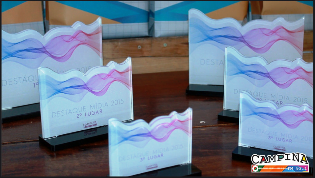 Campina FM entrega prêmio Destaque Mídia 2015 para agências de publicidade