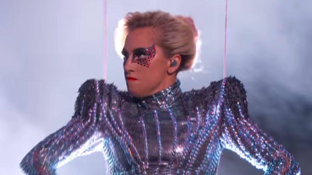 Lady Gaga bate recorde mundial com apresentação no Super Bowl