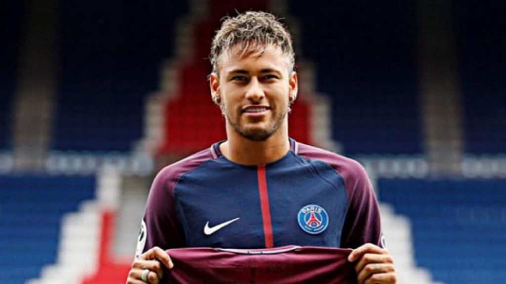 Neymar faz estreia brilhante no PSG