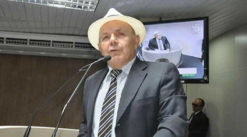 Vereador Lula Cabral é sepultado em Campina Grande