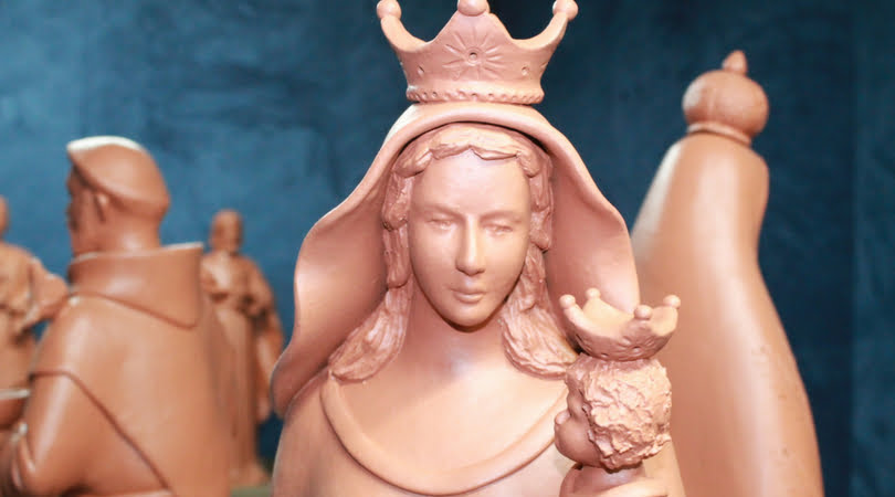 Réplica da Catedral traz exposição “Santos da Devoção Popular”