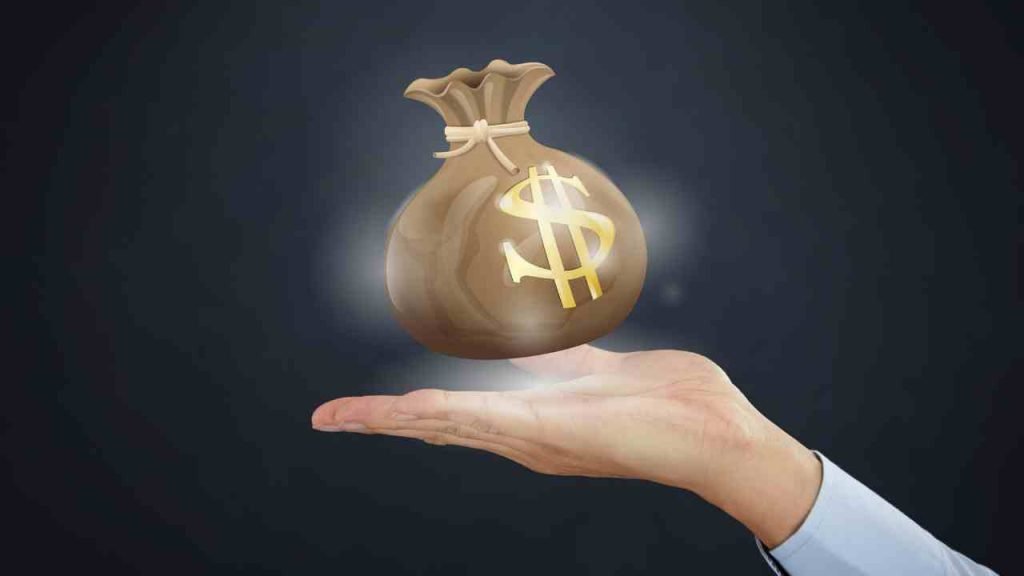 Governo vai arcar com redução de salários dos empregados, diz Guedes