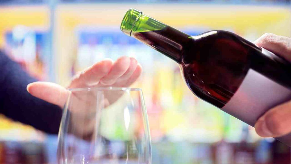 Isolamento social amplia consumo de bebidas alcoólicas e impacta na fragilidade das pessoas