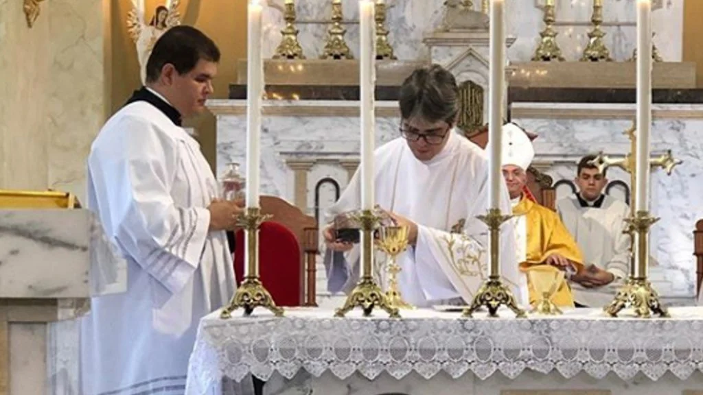 Campina Fm transmite Santo Terço e a Coroação de Nossa Senhora próximo domingo (31)