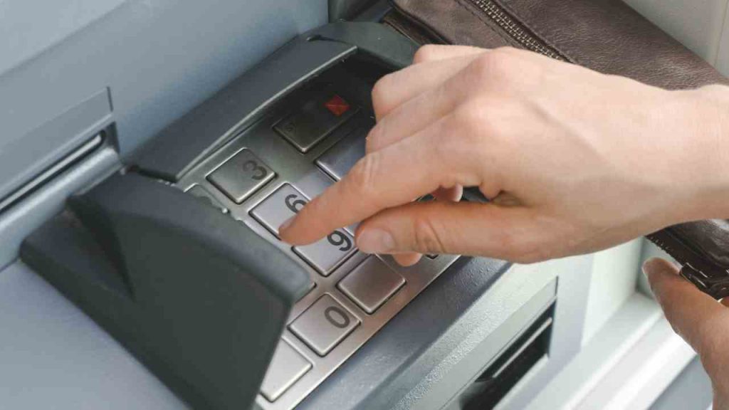 Governo paga salários de setembro dos servidores estaduais nos dias 29 e 30