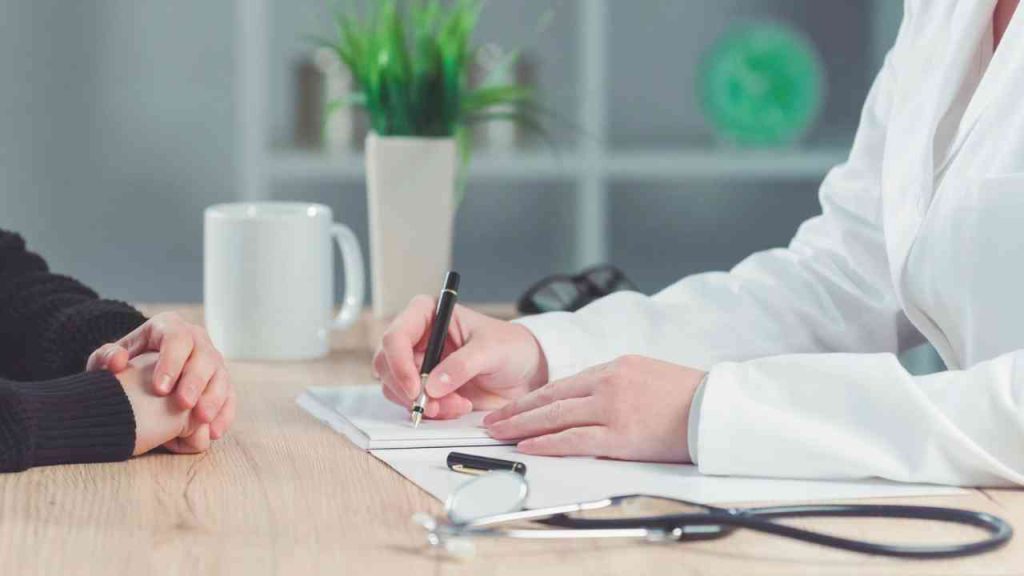 Mais de 50% dos planos de saúde tiveram reajuste na pandemia, diz Idec