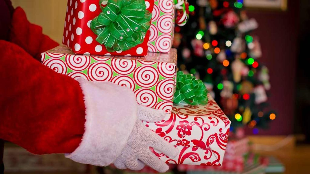 Por causa da pandemia, Papai Noel dos Correios será virtual este ano