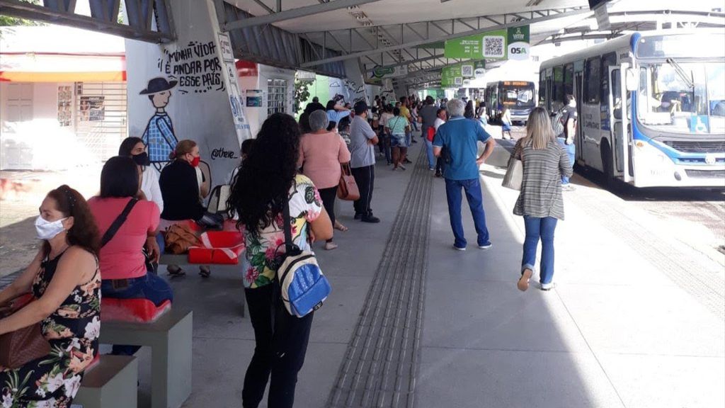 STTP mantém frota normal de ônibus no feriado desta quarta (21)