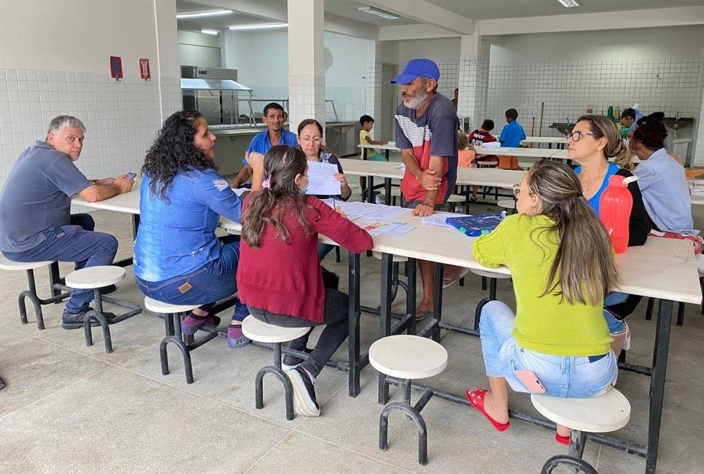 Famílias acolhidas na cozinha comunitária do Distrito dos Mecânicos terão aluguel social garantido