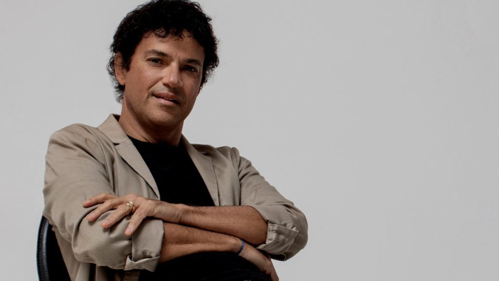 Jorge Vercillo lança “Tempestade” em parceria com Junior Meirelles