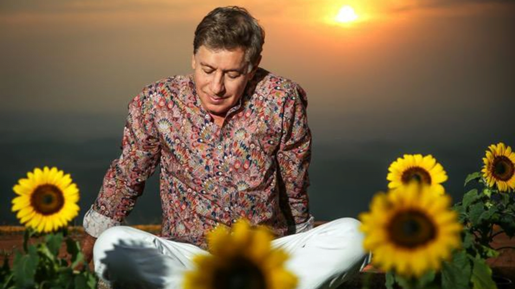 Tem novo som do Flávio Venturini em nossa programação