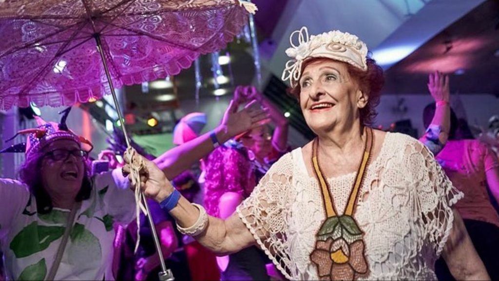 Quase meia tonelada de alimentos é arrecadada durante Baile Municipal Beneficente