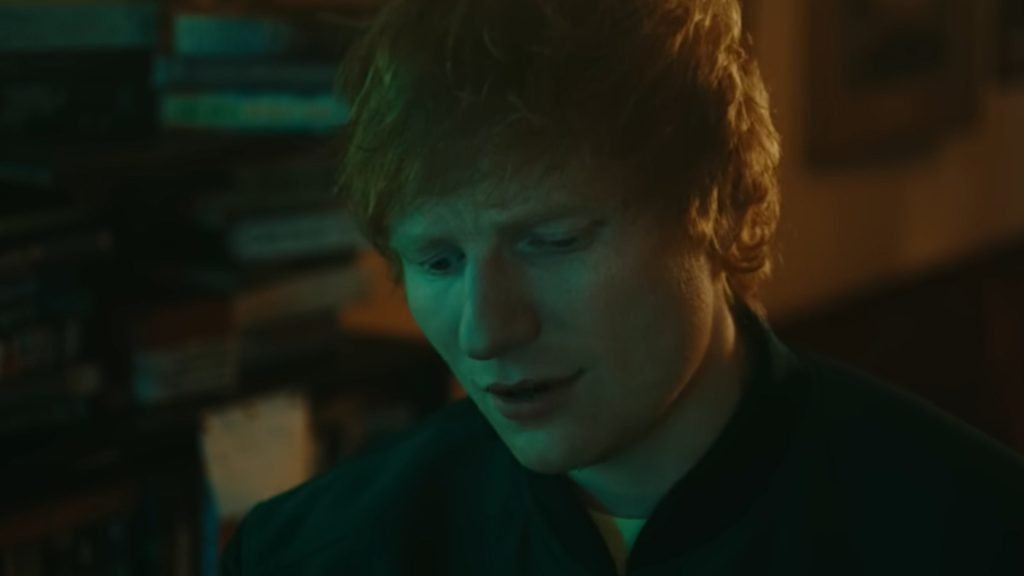 Sheeran discute o luto em seu novo single, “Eyes Closed”