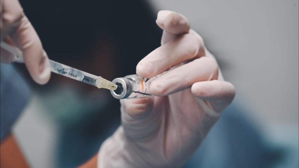 Vacinação Meningocócica C é prorrogada para profissionais da educação, da saúde e crianças