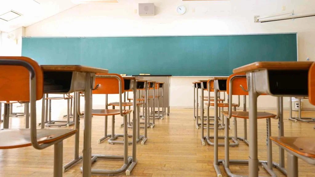 Saiba como denunciar fake news, ameaças e violência nas escolas da PB
