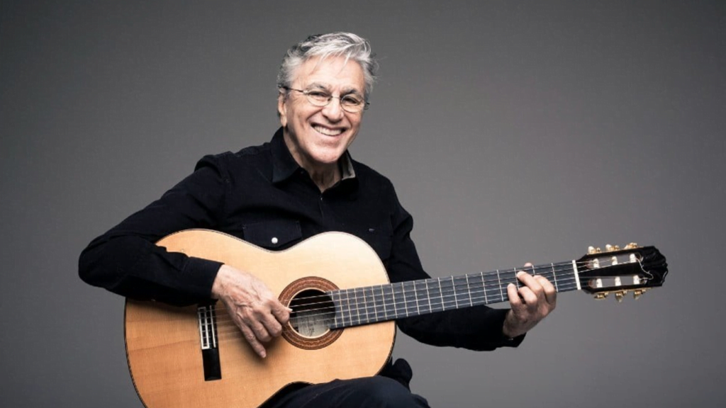 Caetano Veloso é convidado pelo Papa Francisco para evento no Vaticano