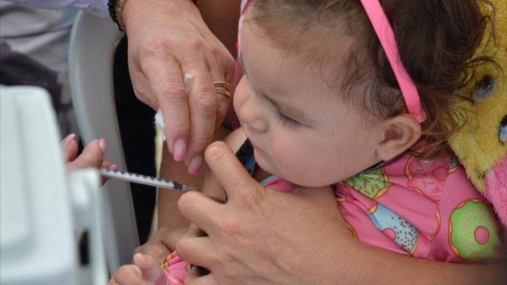 CG reforça vacinação infantil com a Semana Estadual Saúde na Escola