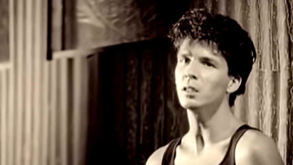 MÁQUINA DO TEMPO – Clime Fisher – Love Changes