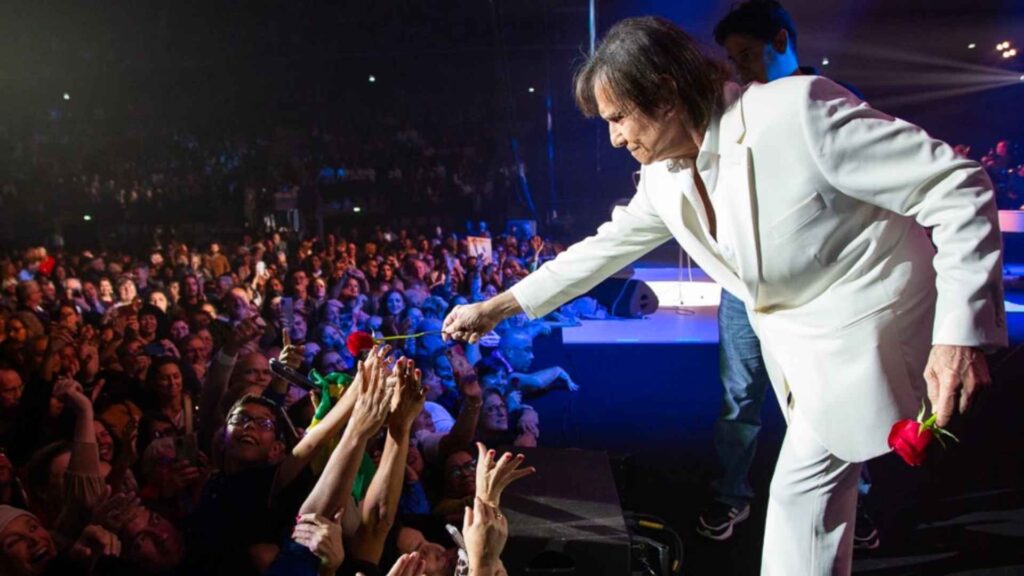 Spazzio traz “Eu Ofereço Flores”, novo show de Roberto Carlos, para Campina Grande, domingo (10)