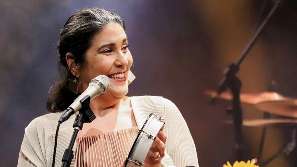 Mônica Salmaso apresenta turnê “Minha Casa” em única apresentação na Paraíba