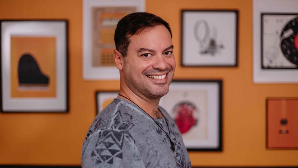 Candeeiro Natural se apresenta no FICG, nesta sexta (22)